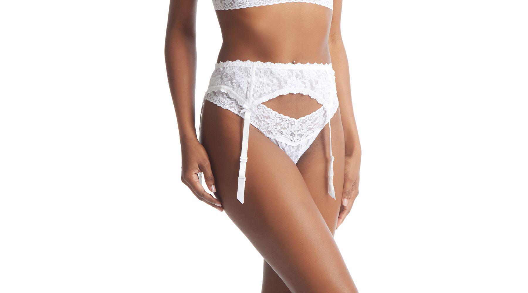 What Is a Garter Belt? What Is a Garter Belt?
