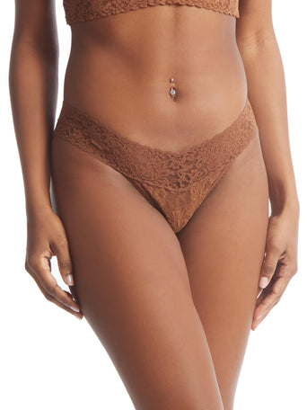 Macchiato Brown Signature Lace® Low Rise Thong - Front On Model | Hanky Panky