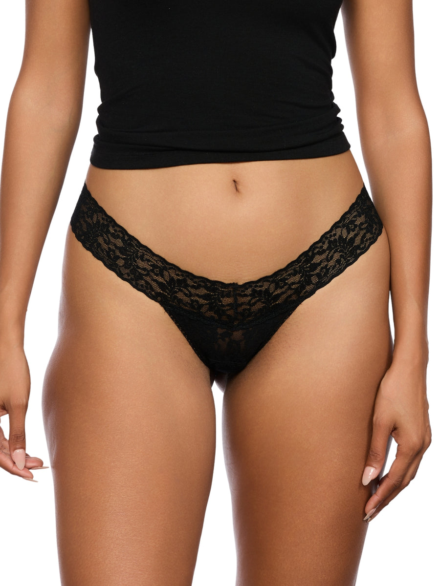 Signature Lace® Low Rise Thong Black