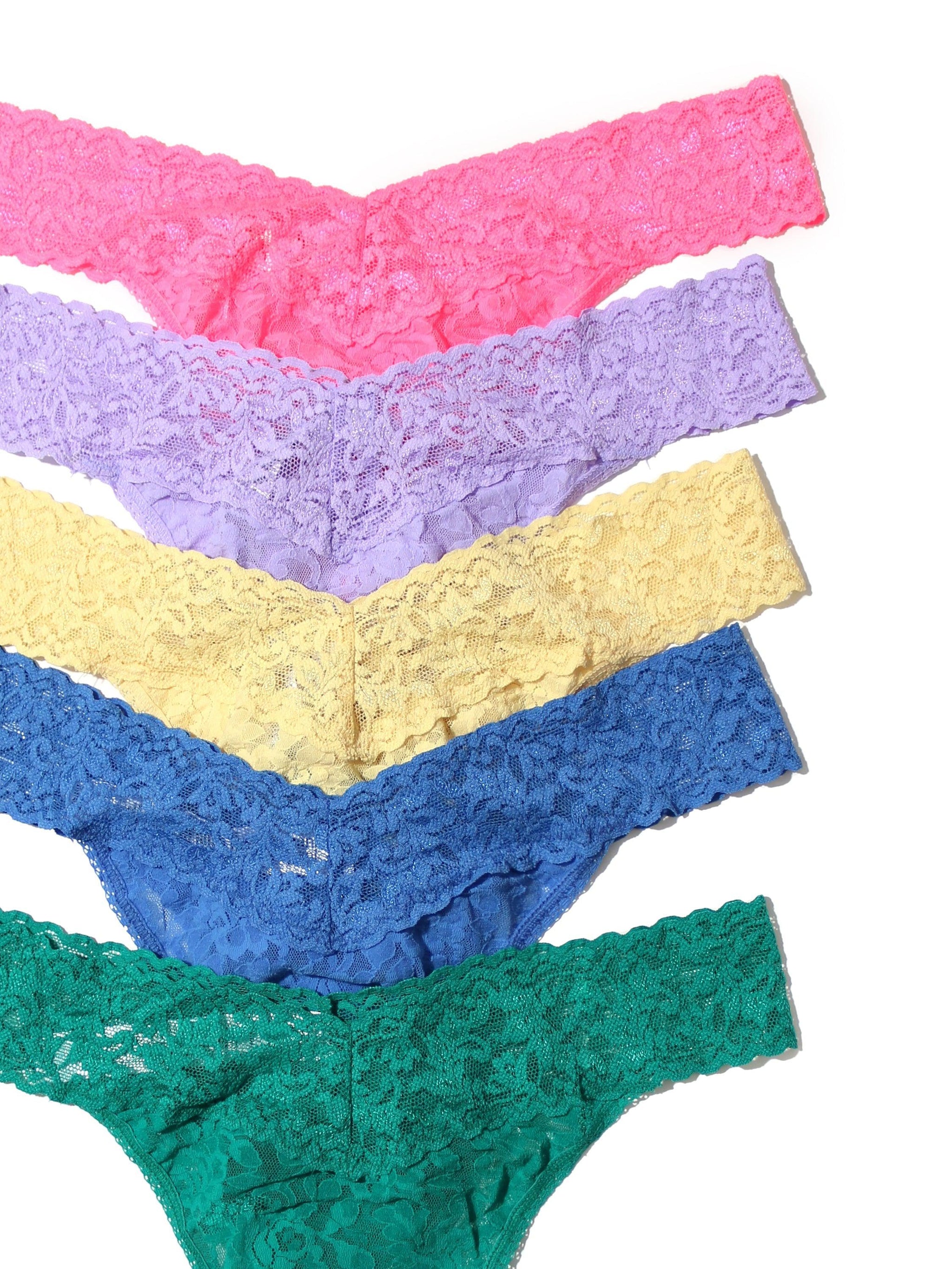 5 Pack Signature Lace Original Rise Thongs in Printed Box Sale