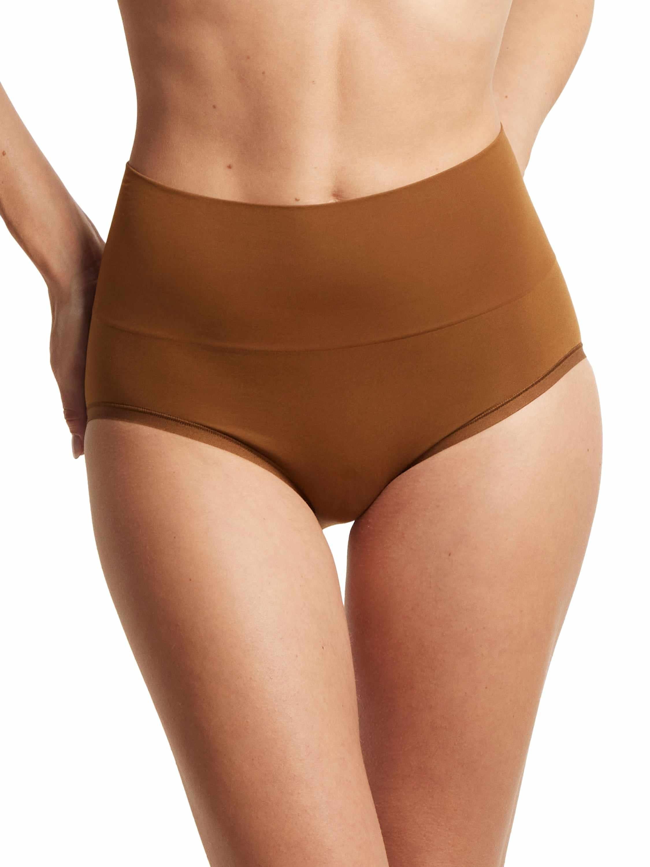 Macchiato Brown Seamless Microfiber Boyshort - Front On Model, Smoothing Wide Waistband | Hanky Panky