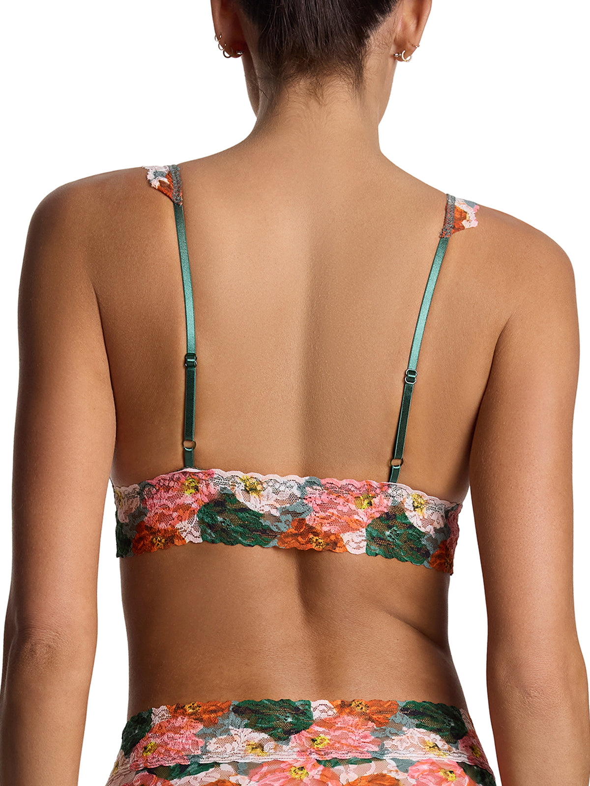 Signature Lace Crossover Bralette - Black
