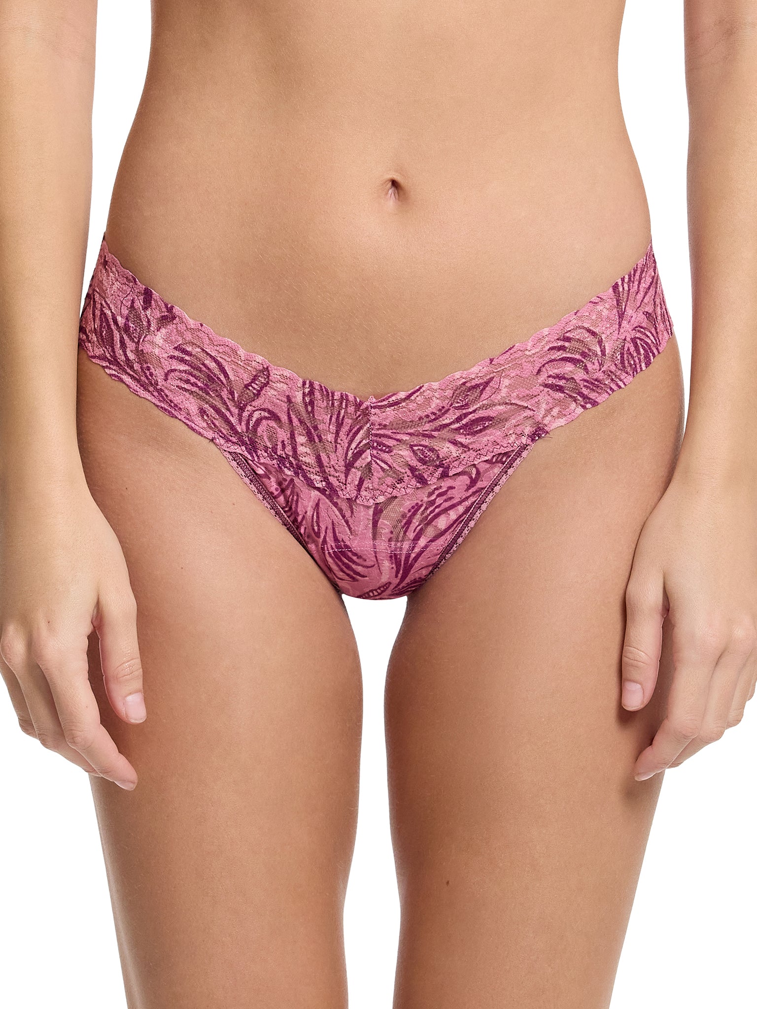 Printed Signature Lace® Low Rise Thong In The Jungle Sale