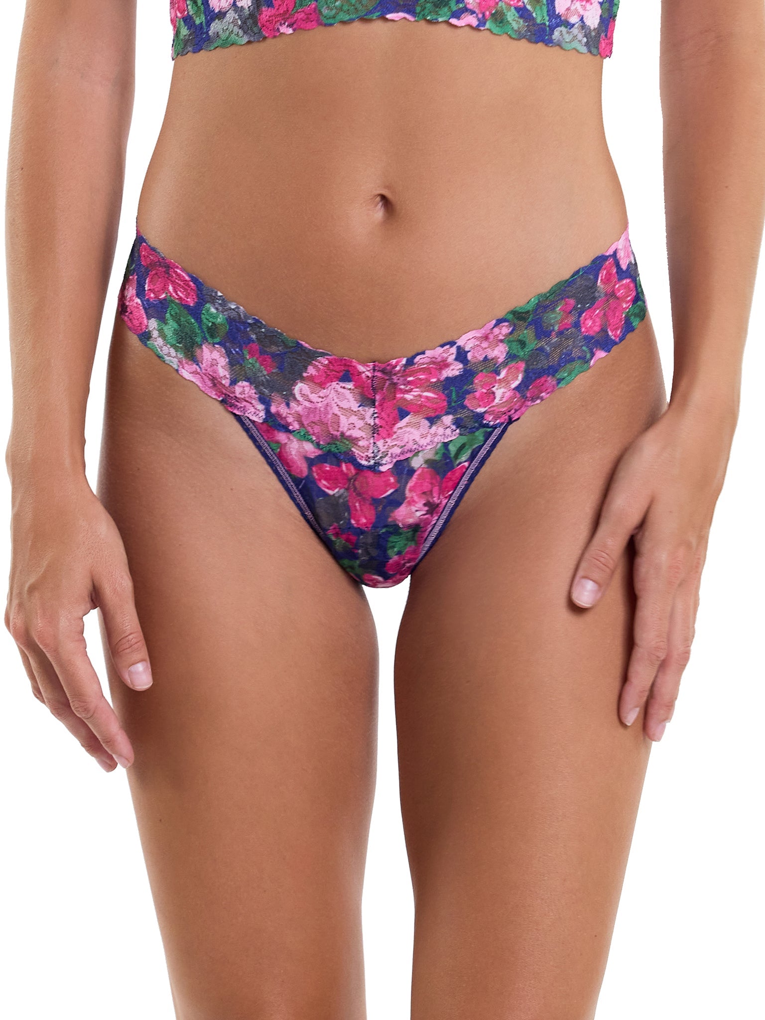 Printed Signature Lace® Low Rise Thong  Tis' The Season Sale