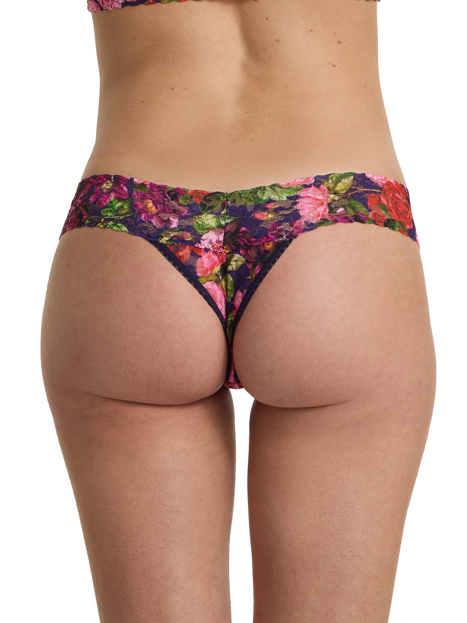 4911® Printed Signature Lace® Low Rise Thong Winters Tale Floral