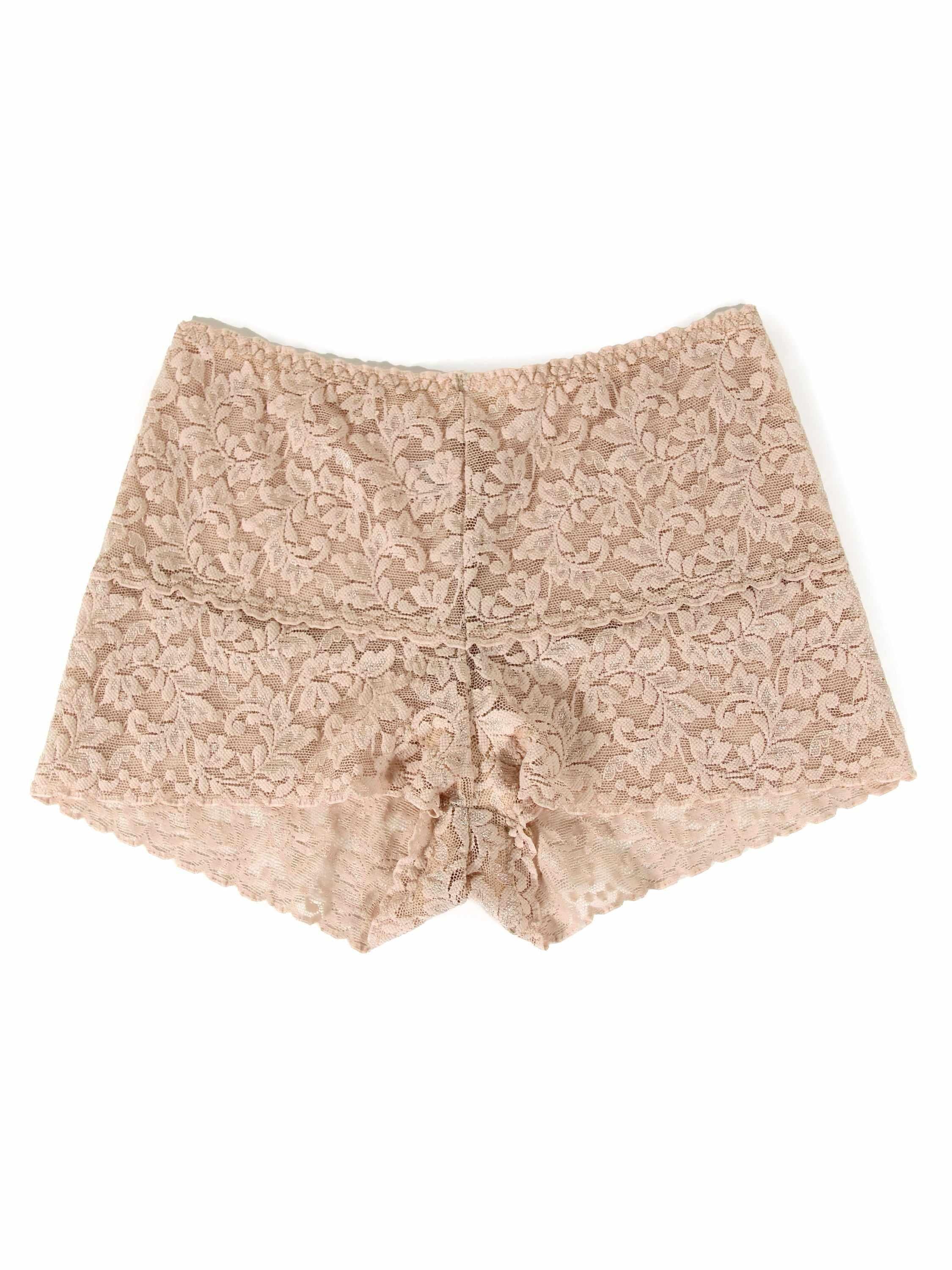 Chai Retro Lace Hot Pant - Flat Lay Back, Scalloped Hem and Lace Coverage Detail | Hanky Panky