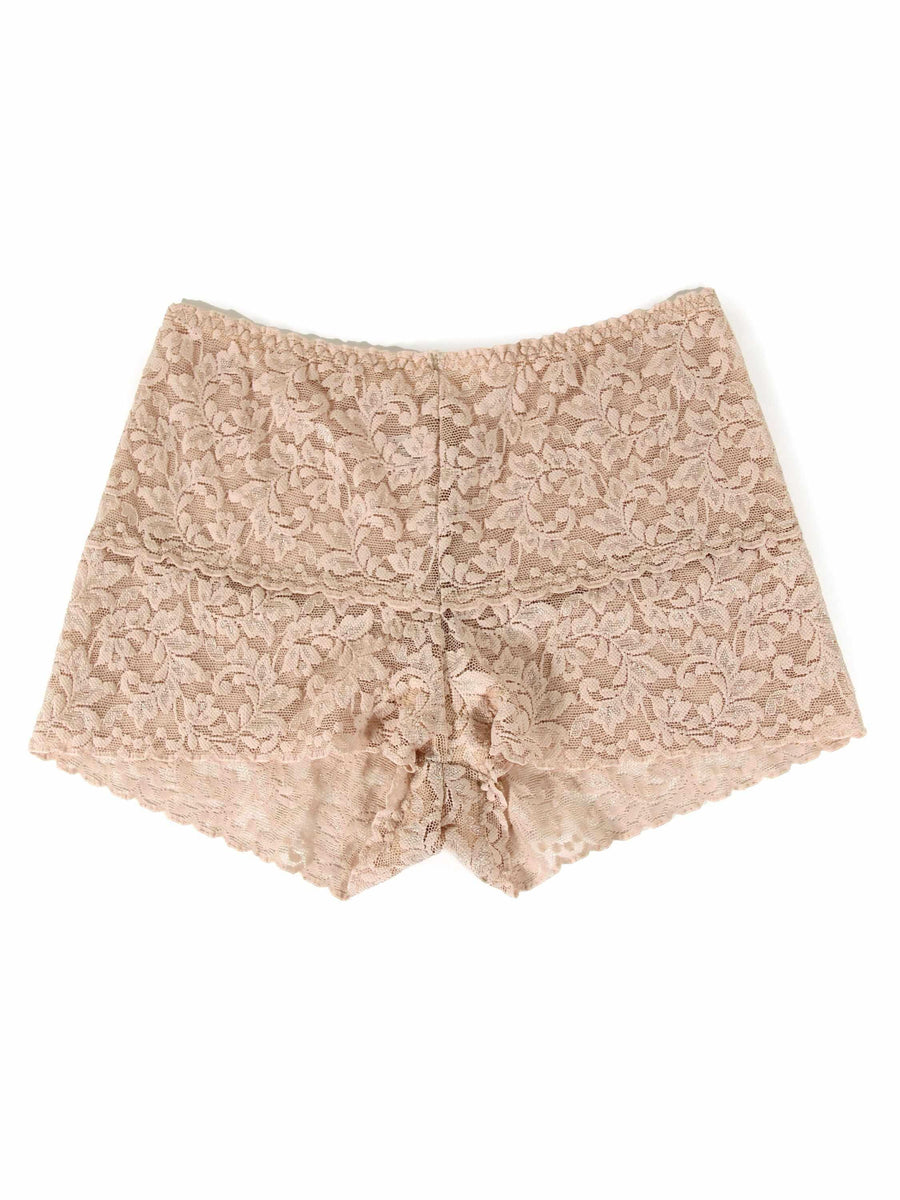 Chai Retro Lace Hot Pant - Flat Lay Back, Scalloped Hem and Lace Coverage Detail | Hanky Panky