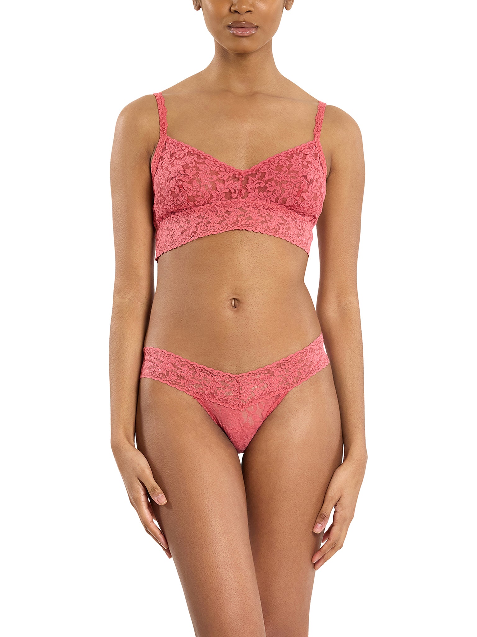 4911® Signature Lace® Low Rise Thong Naples Red