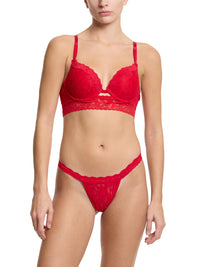 Signature Lace® Plunge Push-Up Bra Red Sale