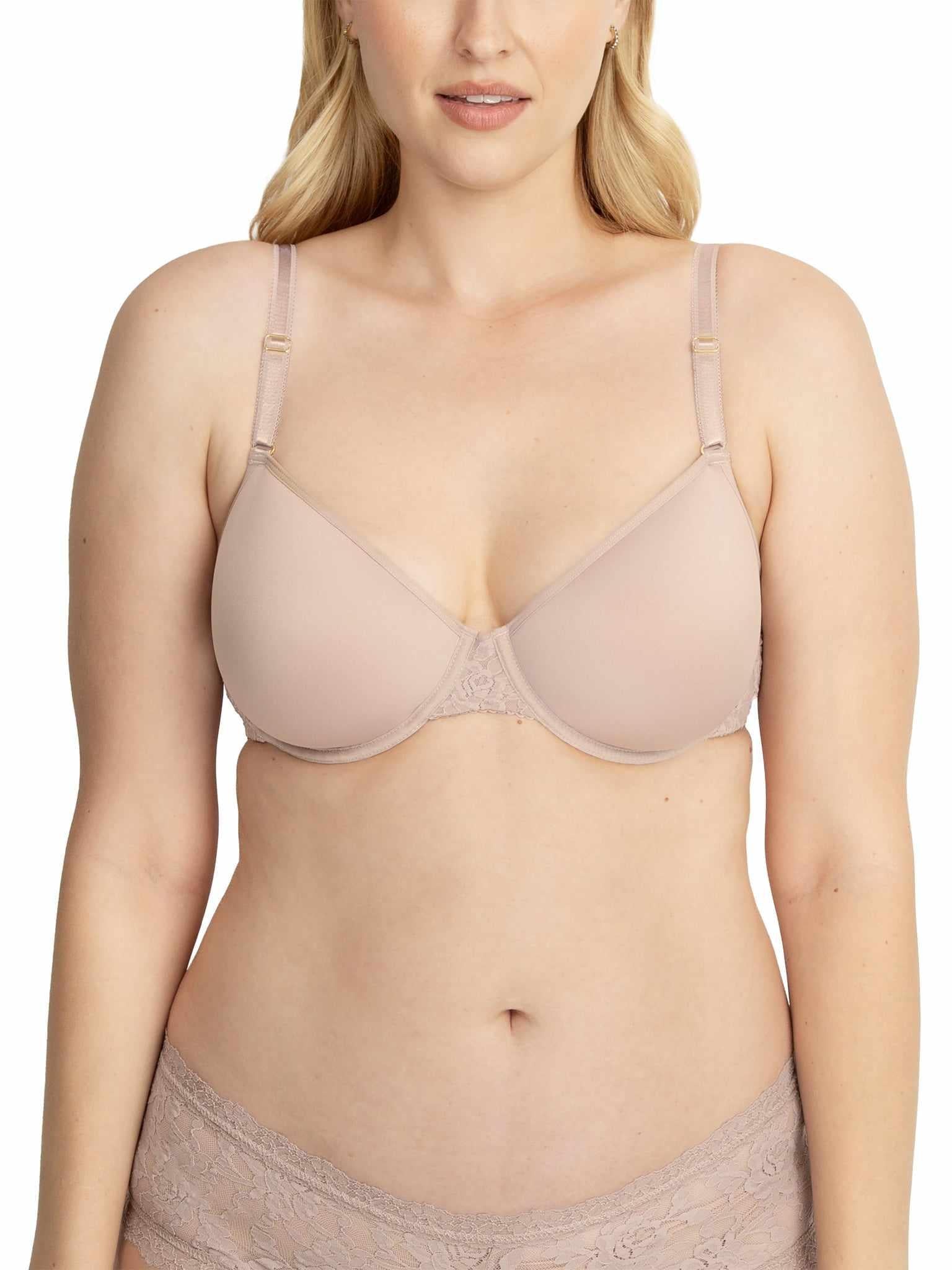 Chai Signature Lace® T-Shirt Bra - Front Close-Up on Curvy Model, Underwire Lace Bra Fit | Hanky Panky