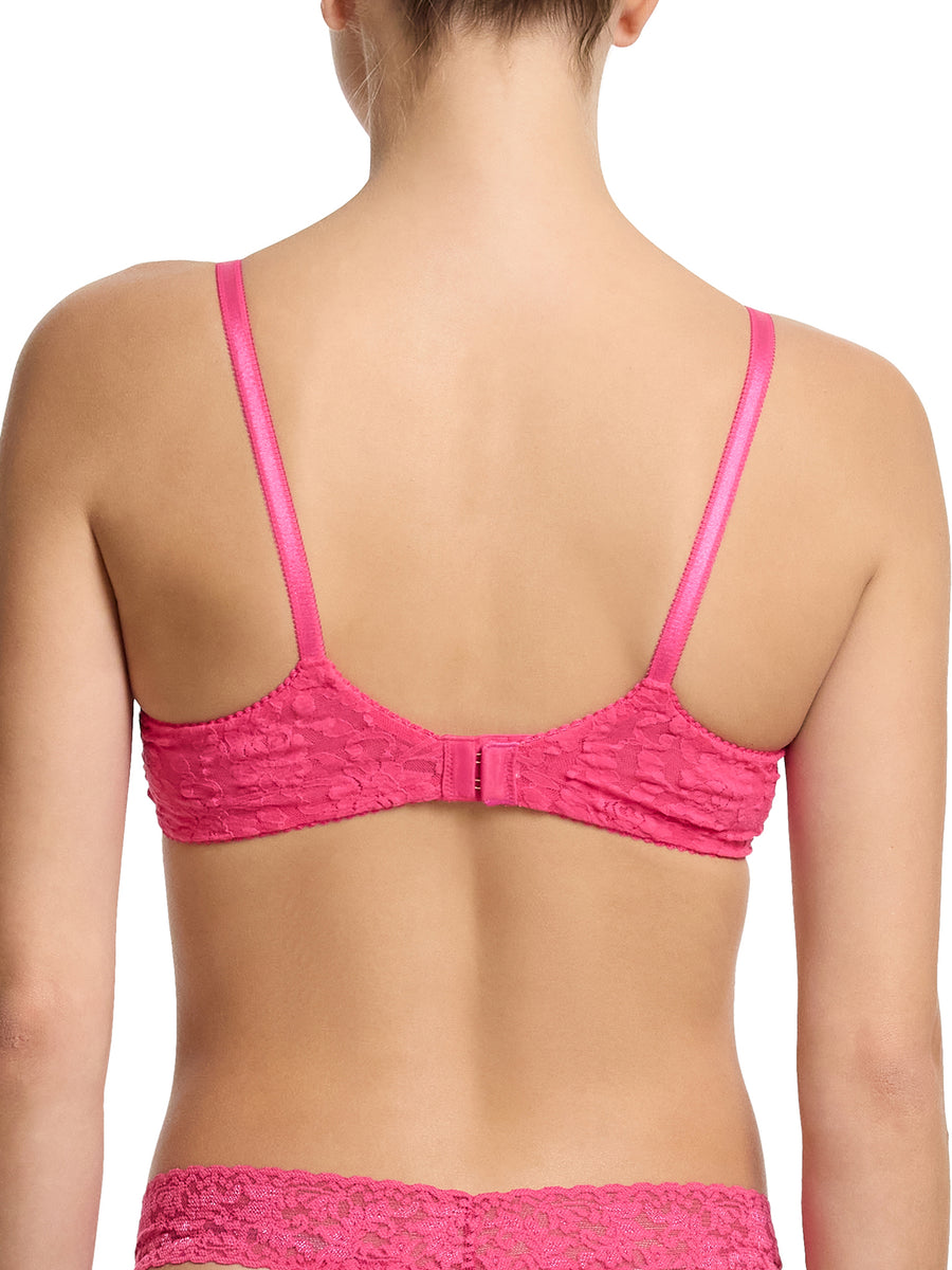 Signature Lace® T-Shirt Bra Un-Beet-Able Pink - Back Close-Up, Signature Lace Band & Clasp Detail | Hanky Panky