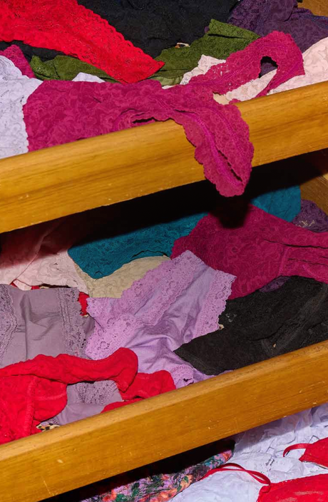 To celebrate national underwear day we are detailing the offer of buying 5 full-price pairs of underwear to get 20% off the total amount.