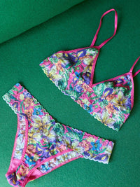 Printed Signature Lace® Padded Triangle Bralette Radiant Pink
