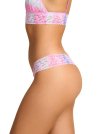 4911® Printed Signature Lace® Low Rise Thong Rem Pink